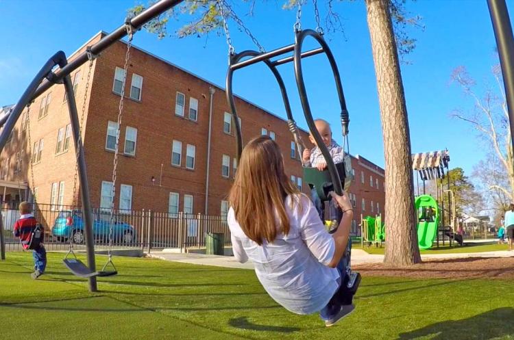 Expression Swing - Parenting Swing Lets You Swing With Your Baby Eye-to-Eye