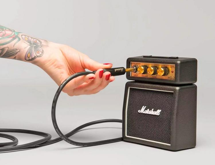 Extra Tiny Marshall Guitar Amp - Travel guitar amplifier