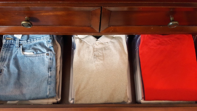 EZSTAX Interlocking Clothing Organizer Dividers - T-shirt clothing dividers