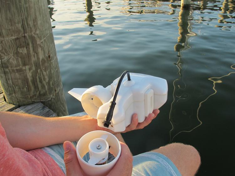 Fathom One - Underwater Drone - Sea Drone Connects To Your Smartphone or Tablet - Live view underwater drone