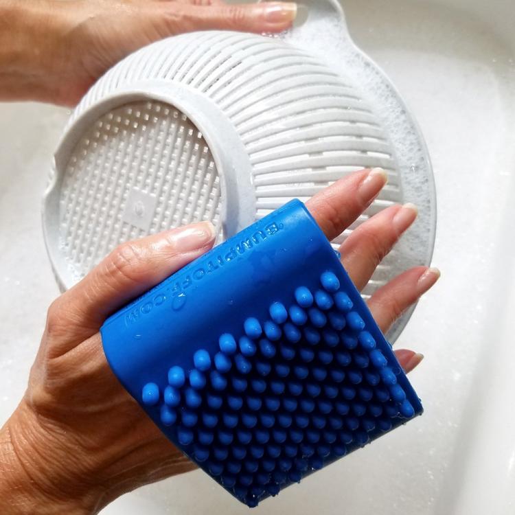 Finger-Slotted Silicone Cleaning Tool for Pets, Laundry, Kitchen, and Beauty - Best silicone sponge