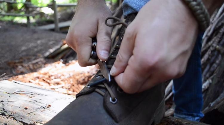 Flint Laces: Shoe Laces That Can Start a Fire