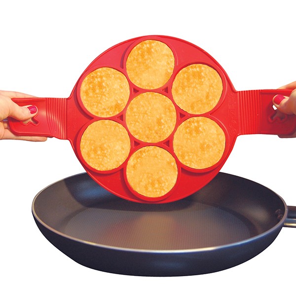 Flippin' Fantastic - Makes 7 pancakes at a time - silicone cooker flips 7 pancakes at once