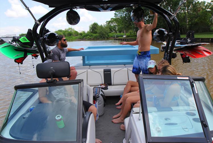 Floating Picnic Table - Water-based foam picnic table - Lake party table