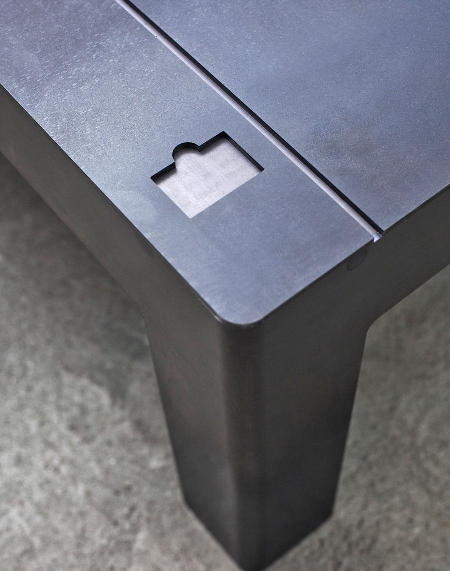 Floppy Disk Table - Retro save disk floppy coffee table