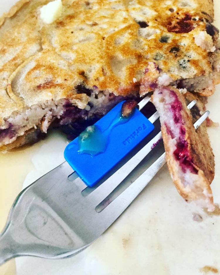 Forktula Plate Squeegee - Fork Attachment plate spatula get every last bit of food from your plate