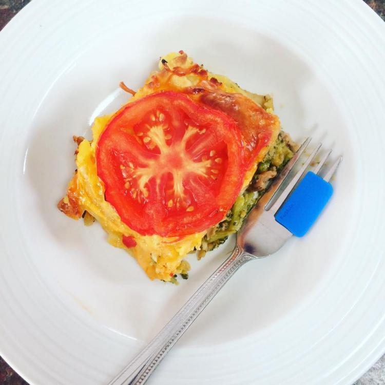 Forktula Plate Squeegee - Fork Attachment plate spatula get every last bit of food from your plate