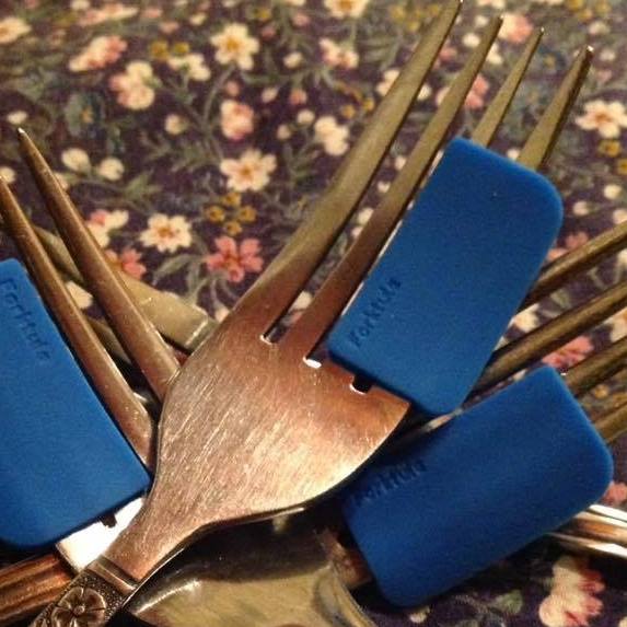 Forktula Plate Squeegee - Fork Attachment plate spatula get every last bit of food from your plate