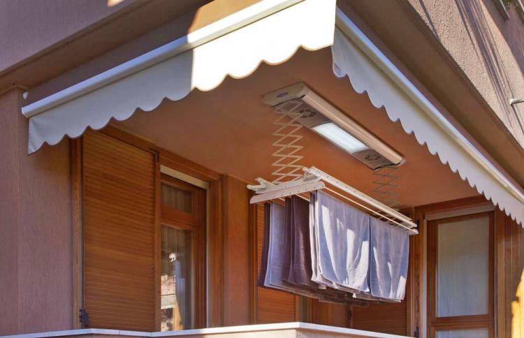 Foxydry Electric Clothesline - Remote control clothesline raises and lowers to save room