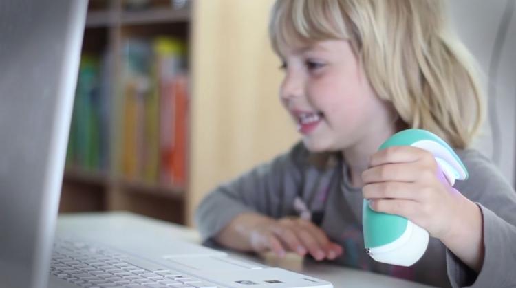 Frebble Lets You Hold Hands Over The Internet