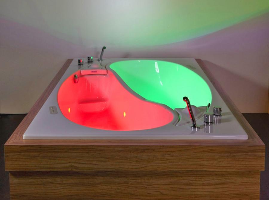 Friend Zone Bathtub - Yin Yang shaped dual person separated hot tub