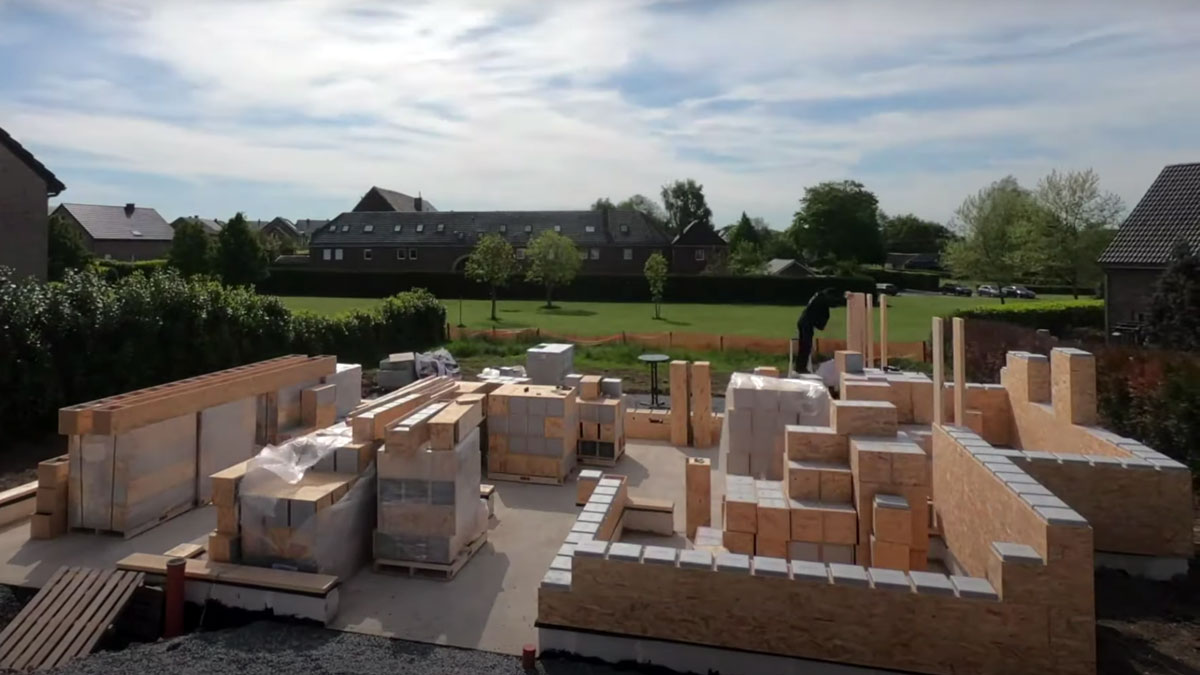 Gablok Giant LEGO-like Building Blocks To DIY Home Build