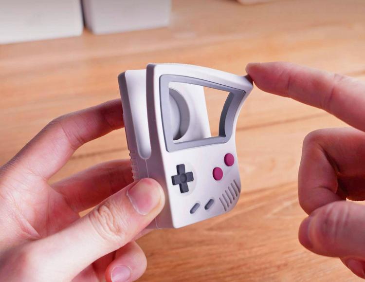 Elago W5 Game Boy Apple Watch Stand - Gameboy Smart Watch Wireless charging Nightstand