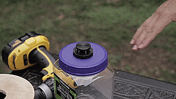 Garbage Can Fly Trap - Fly killer fly paper trap attaches to any garbage bin lid - Best fly trap