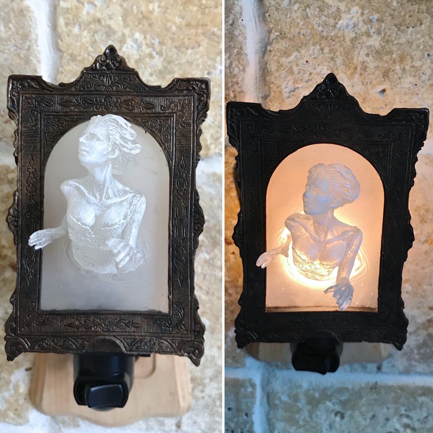 Super Creepy Ghost In The Mirror Wall Plaque Night Light