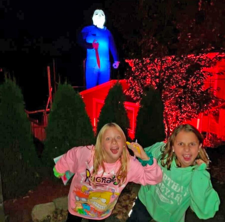 Giant 35 Foot Inflatable Michael Myers Halloween Yard Decoration