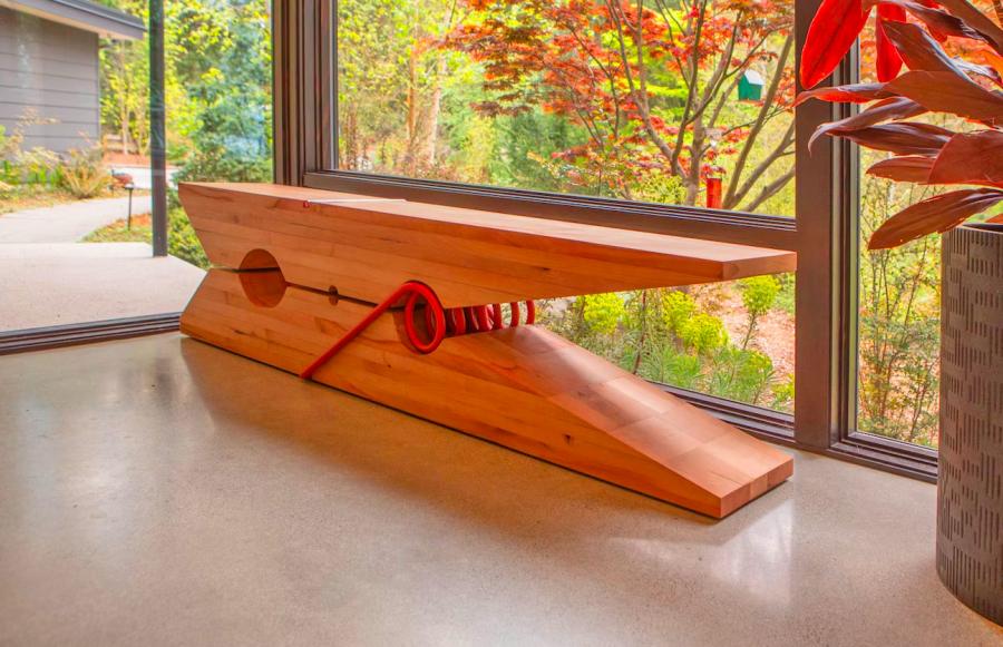 Giant Clothespin Bench - Giant Clothes peg table