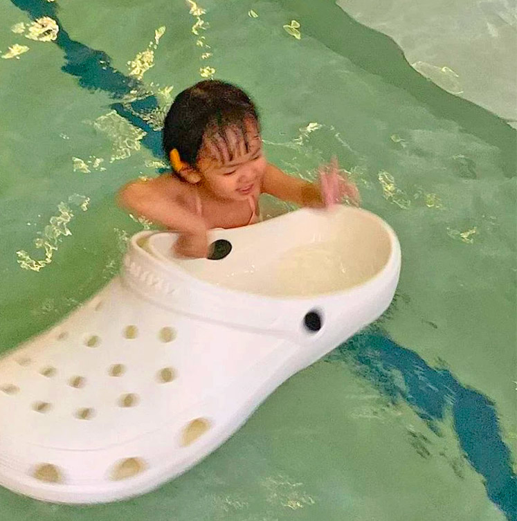 Giant Croc Shoe Bassinet - Huge Croc Dog Bed / Cat Bed