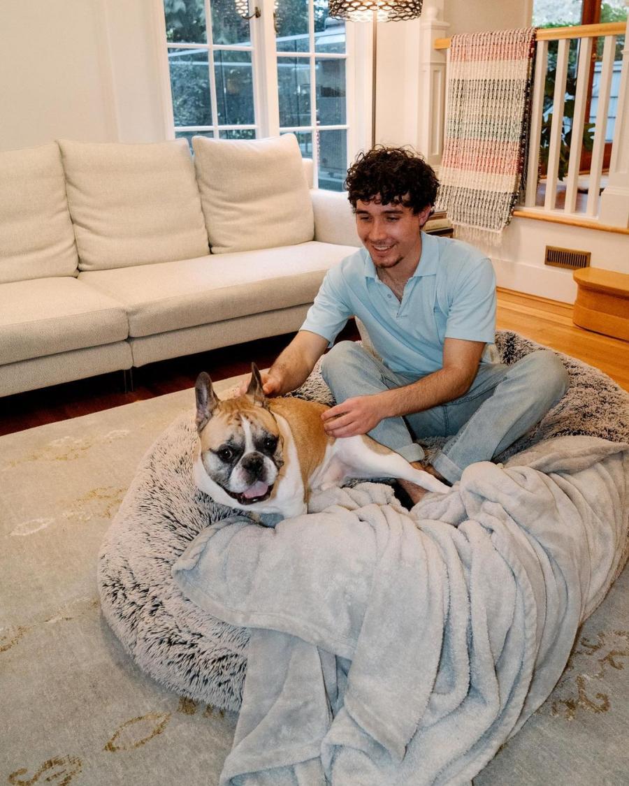 Plufl Giant Dog Bed For Humans