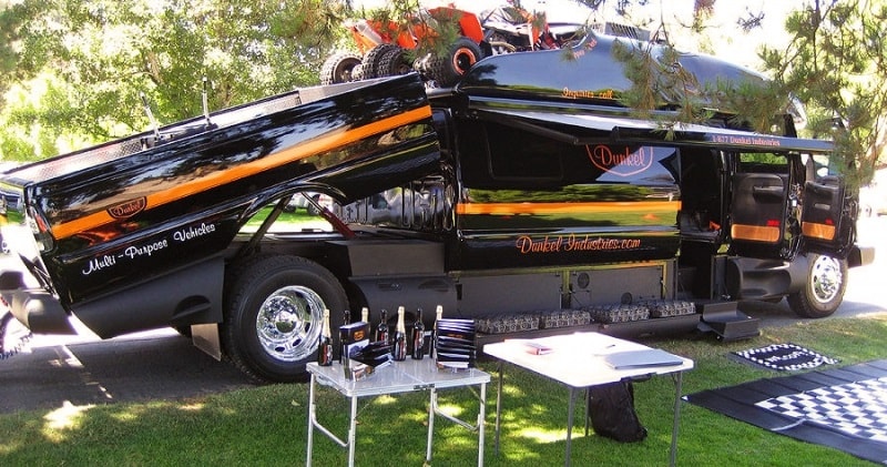 Dunkel Giant Ford F-650 RV Custom Truck Mod Camper