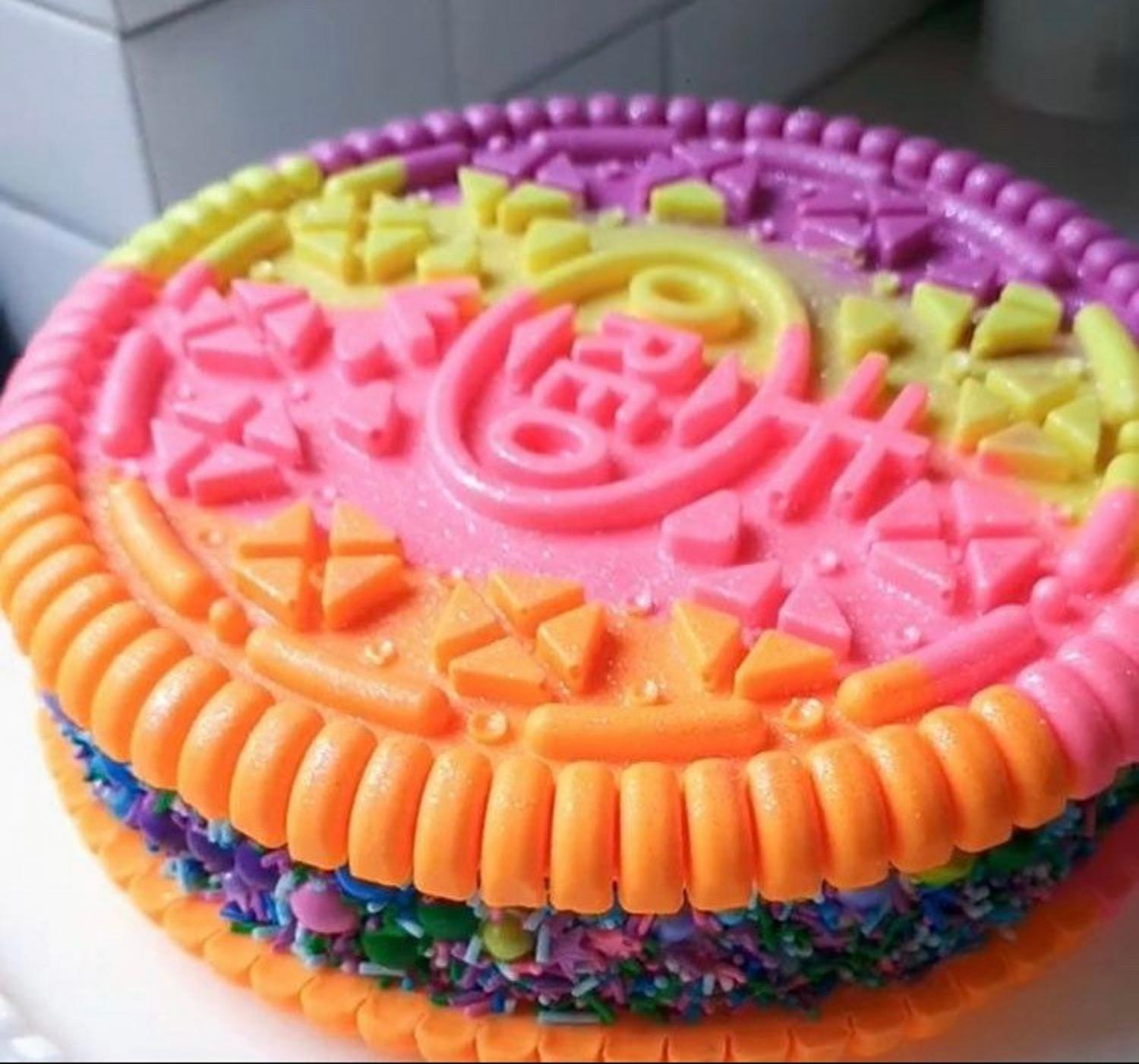Giant Oreo Cake Mold