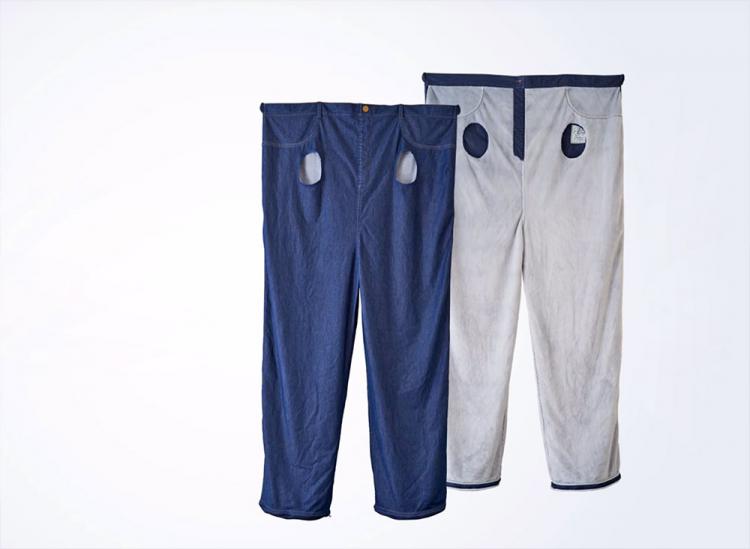 Giant Pair Of Pants Dual Sleeping Bag - Pant legs sleeping bag - Giant blue jeans double sleeping bag