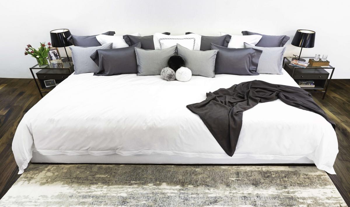 Ace Size Huge Beds - Giant Size Beds That Measure a Massive 12 Feet Wide