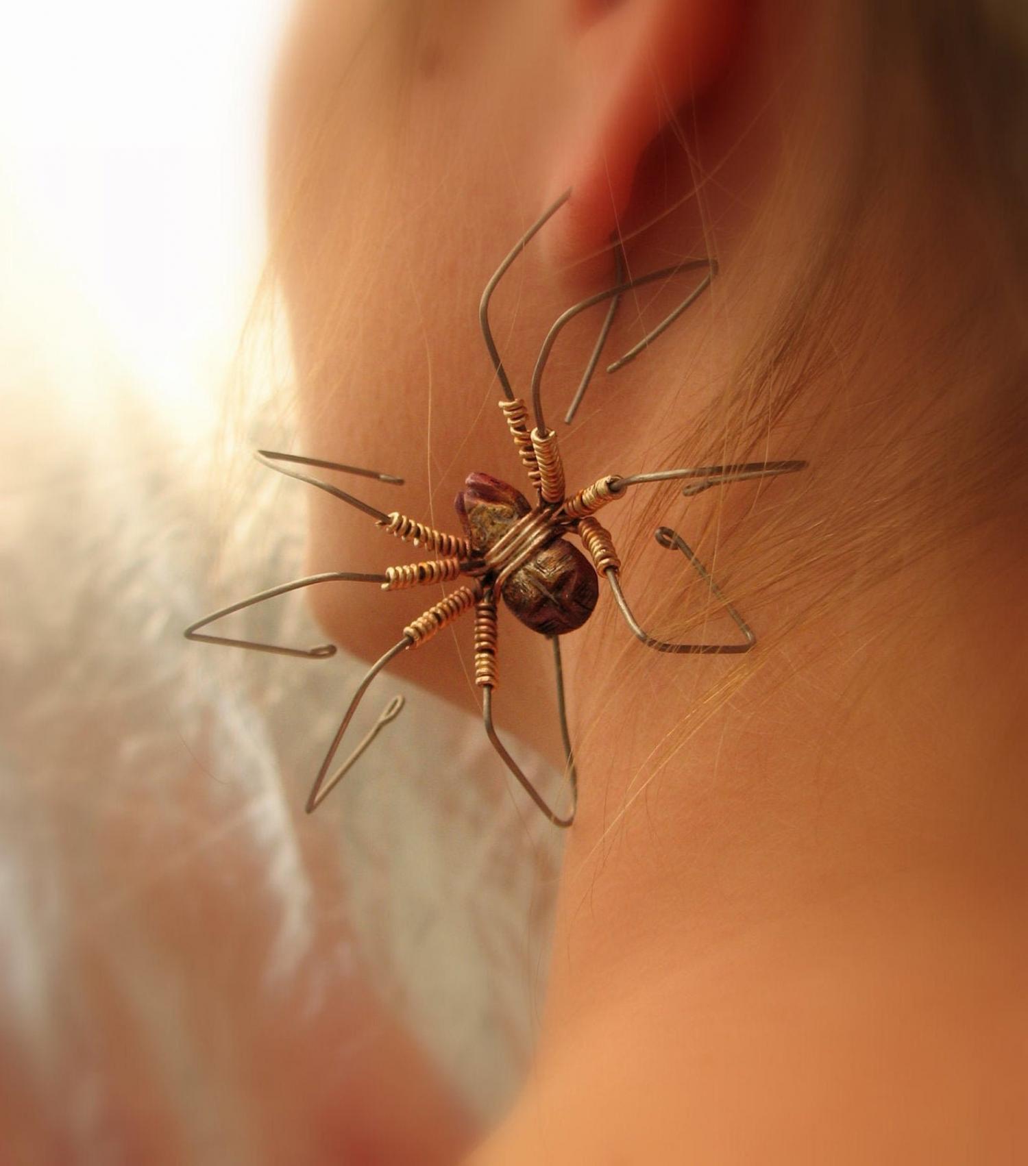 Giant Spider Earrings - Dangling spider earrings with spider leg through ear hole