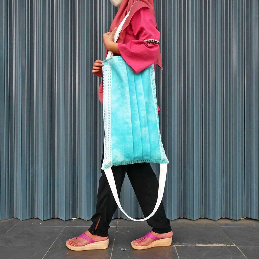 Giant Surgical Mask Tote Bag - Plans to make face mask bag