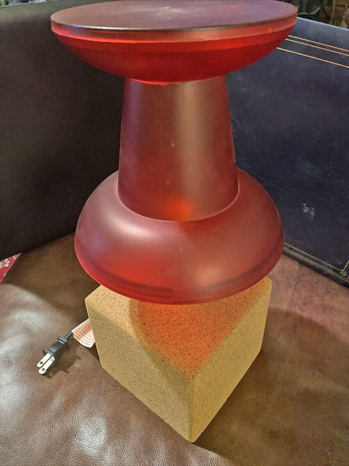 Giant Thumbtack Lamp - Pushpin tack lamp
