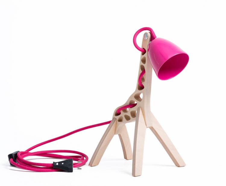 Giffy Wooden Giraffe Lamp