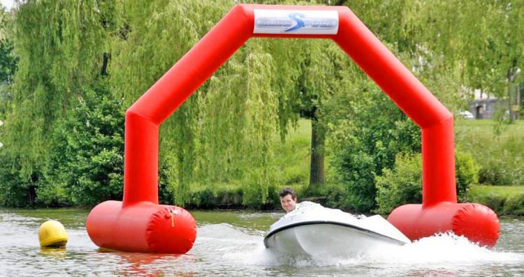 Gliss Speed - Water Go-Kart - Electric Water-based Go-Kart