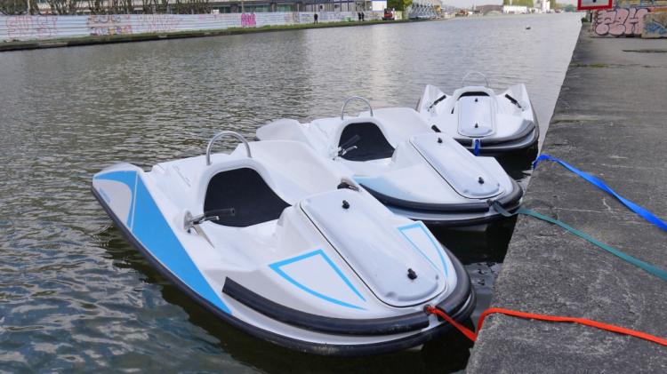 Gliss Speed - Water Go-Kart - Electric Water-based Go-Kart