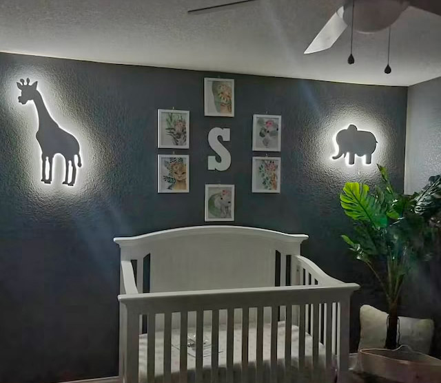 Wall Mounted LED Glowing Animal and Dinosaur Shaped Wall Night Lights Silhouette Design