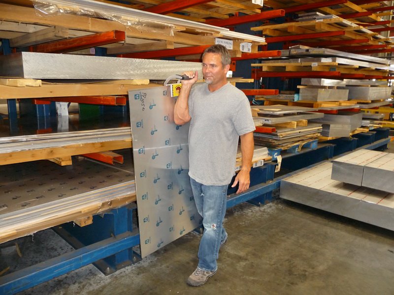 Gorilla Gripper - Clamp lets you easily haul around heavy slabs of wood or drywall by yourself - how to Carry heavy panels with 1 person