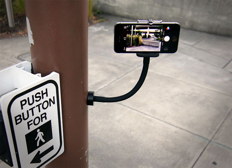 GripSnap Magnetic Monopod
