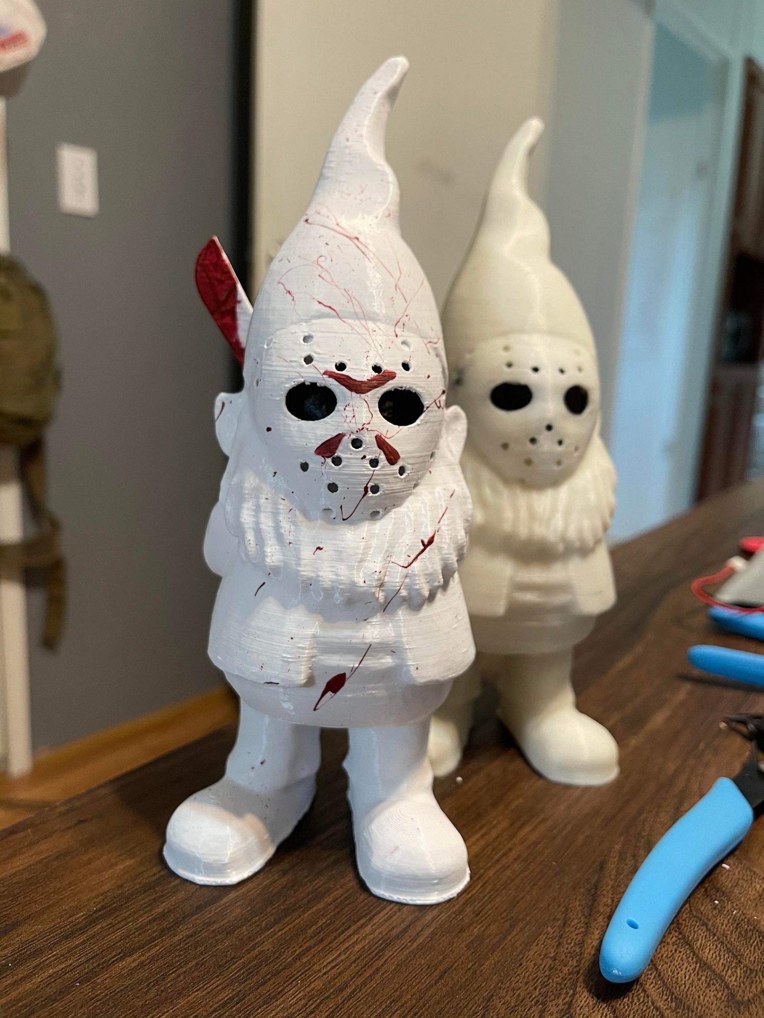 Halloween Garden Gnome - Bloody knife Jason Mask Garden Gnome