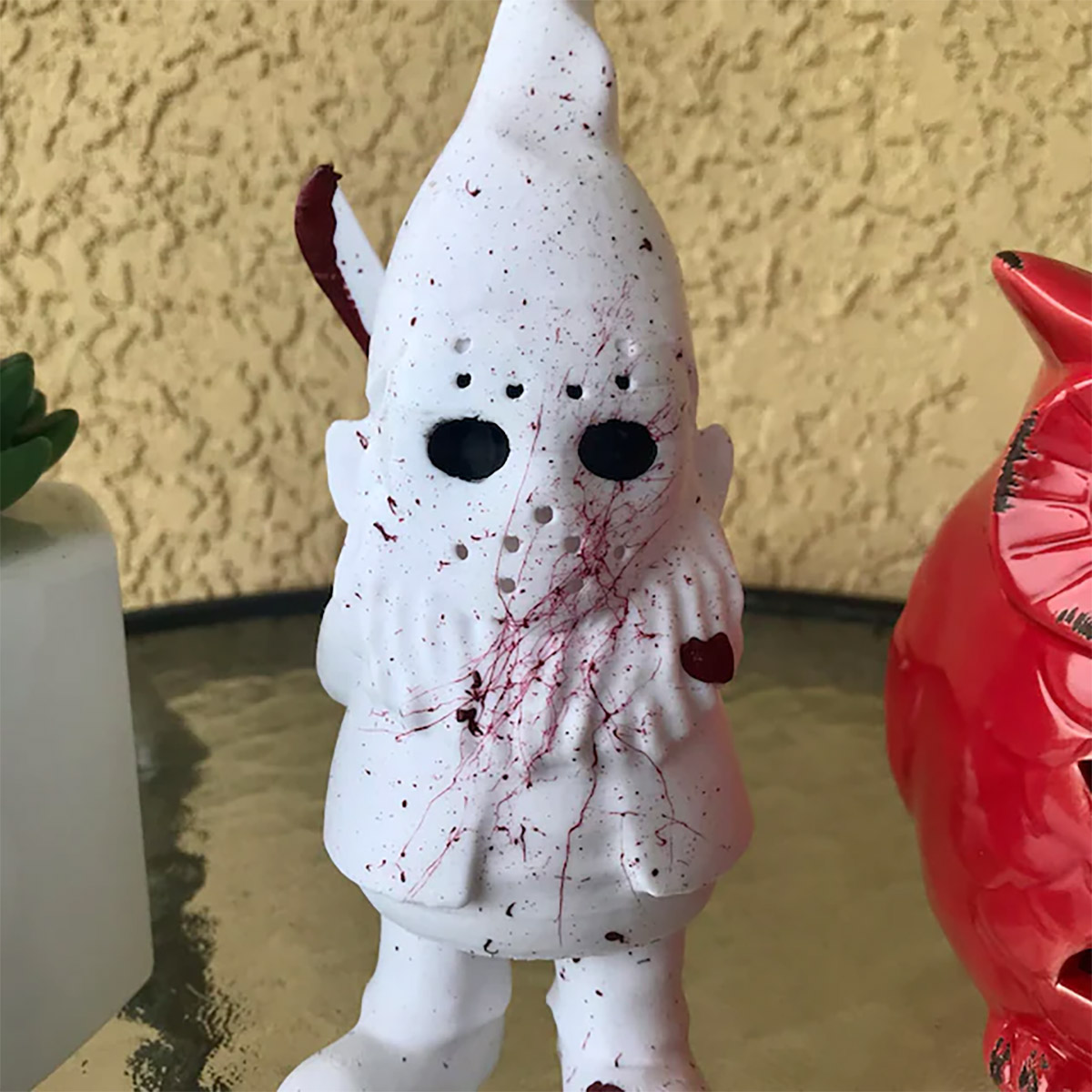 Halloween Garden Gnome - Bloody knife Jason Mask Garden Gnome