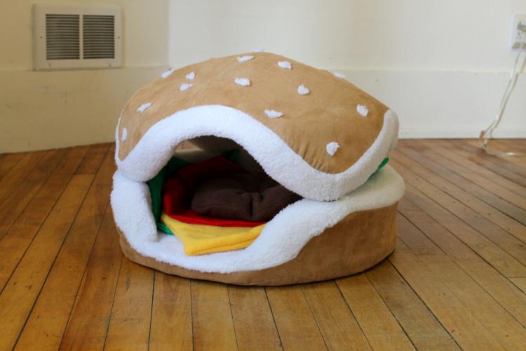 Hamburger Dog or Cat Bed