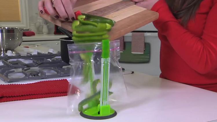 Jokari Hands-Free Baggy Rack Clip Food Storage Bag Holder - Hands-free ziploc bag holder