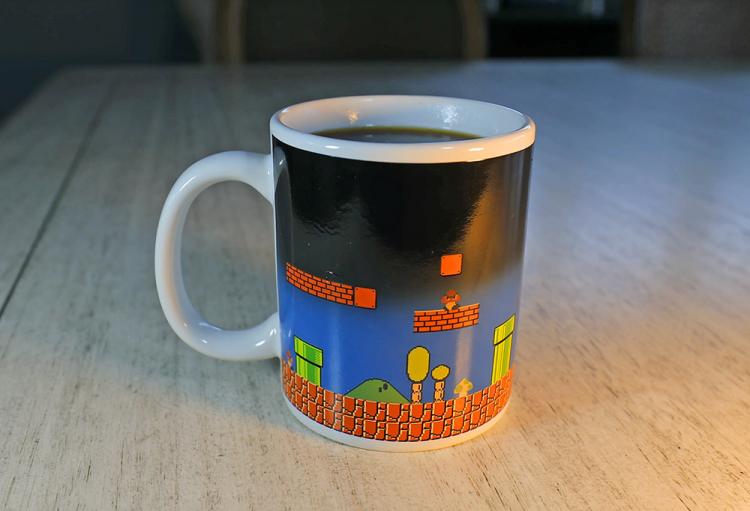 Heat Changing Mario Mug Turns From Night Level To Day Level - Changing Super Mario Coffee Mug