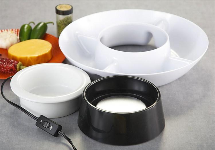Heated Chip and Dip Tray Keeps Your Dip Warm