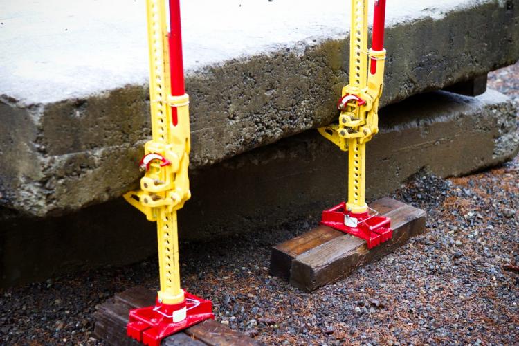 Hi-Lift Jack: Rugged/Versatile Emergency Jack and Rescue Tool - Best rugged car jack and first responder tool
