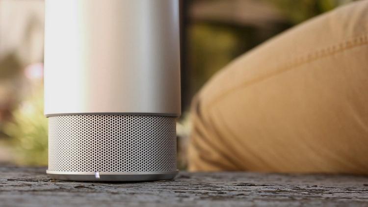 HiddenRadio2 - Touch Rising Speaker
