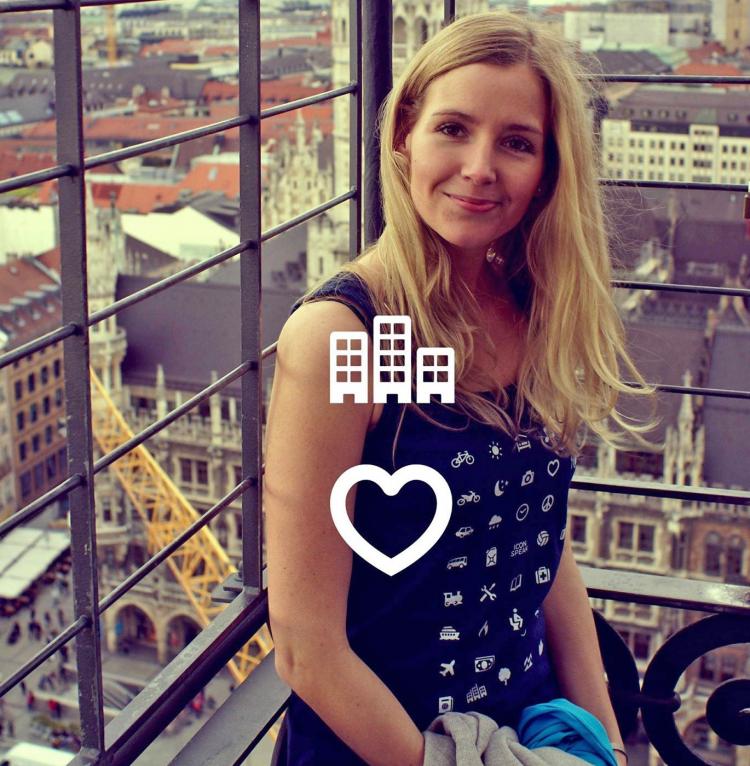 IconSpeak Travel Shirt Uses Icons To Communicate In Foreign Languages