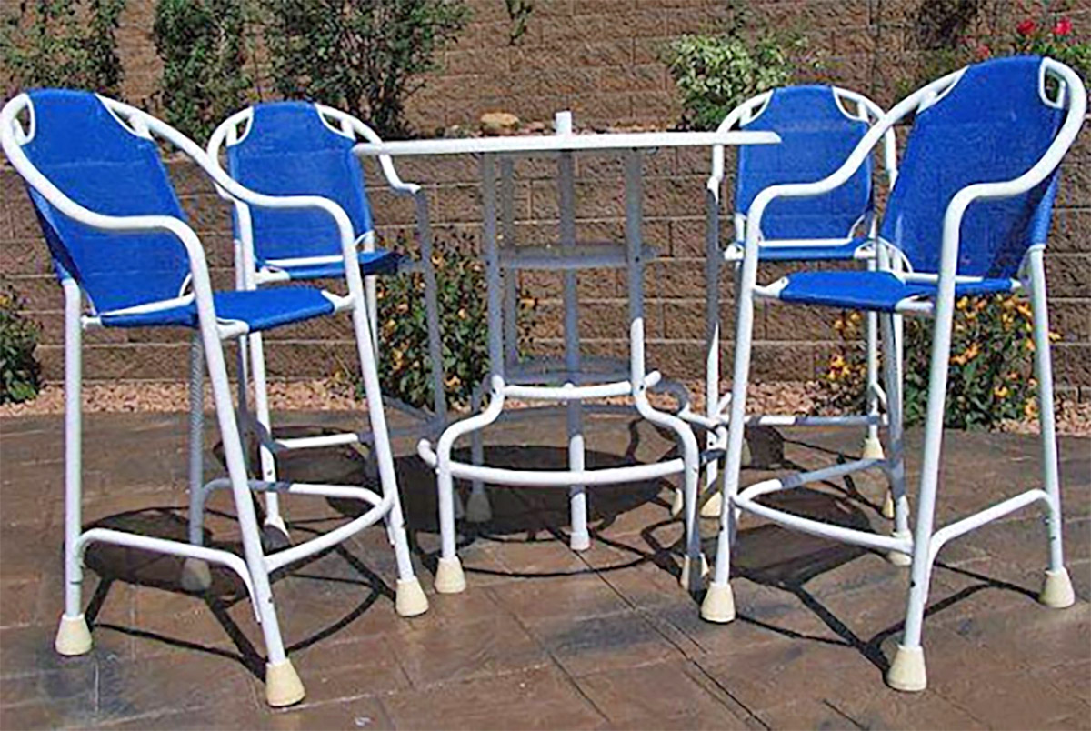 In-pool table and chairs with umbrella - Submergible table and chairs