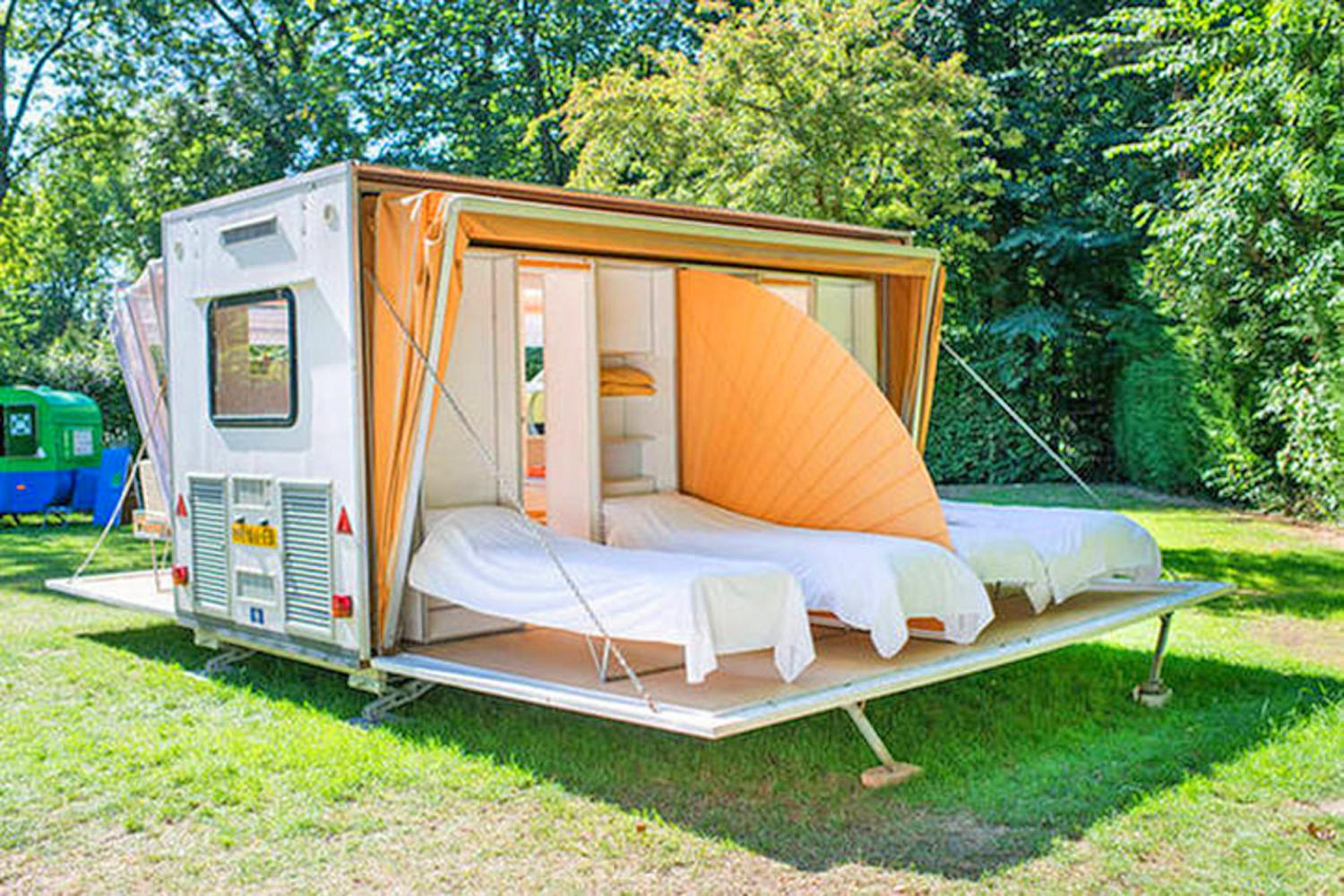 Folding Camping Trailer Expands To Triple Its Size With Fold-Out Awnings - De Markies Expanding Retro Trailer