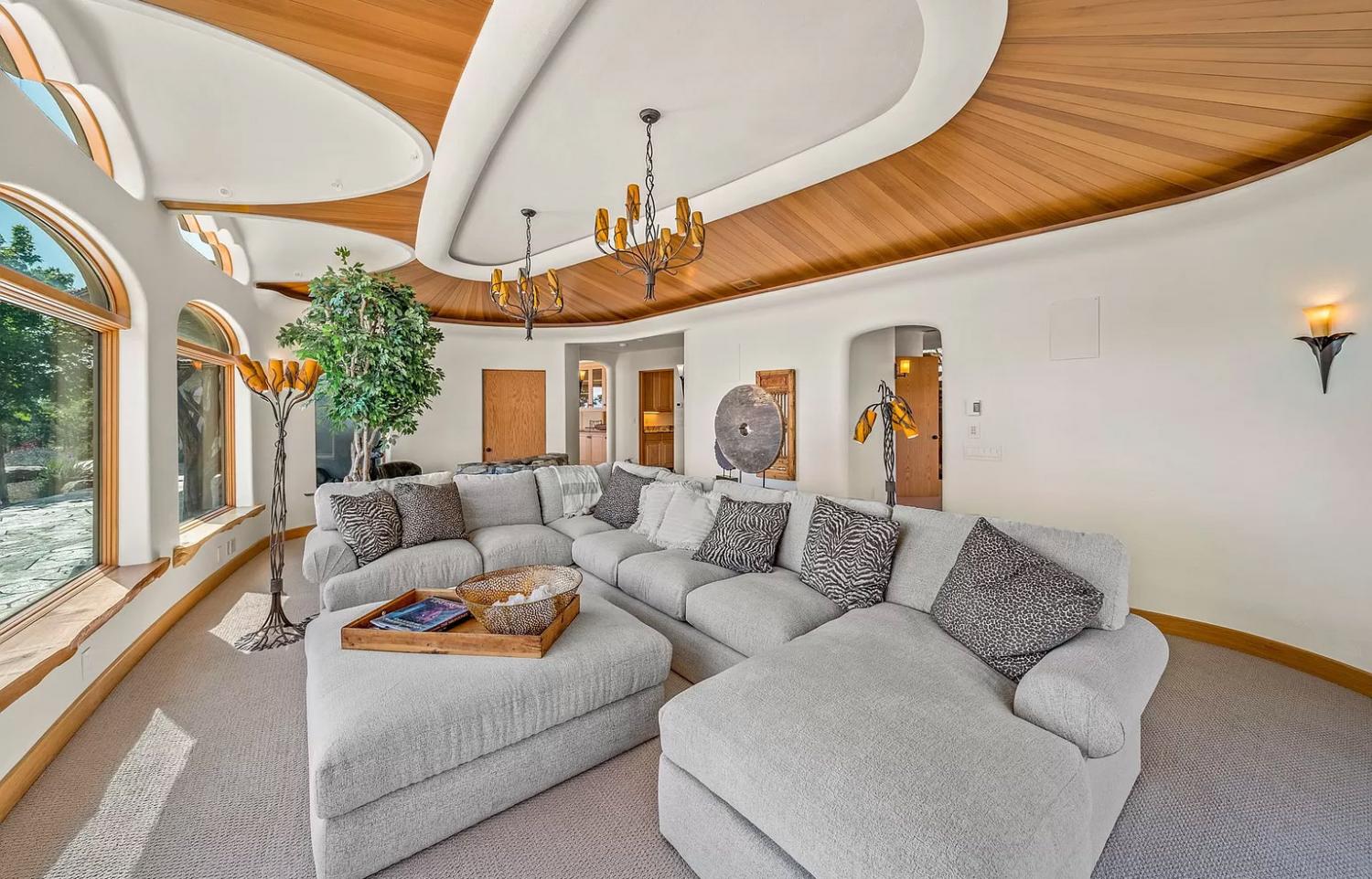 Unique Oregon Home With Custom Handcrafted Stairs, and wooden natural details Unique Oregon Home With Custom Handcrafted Stairs, and wooden natural details