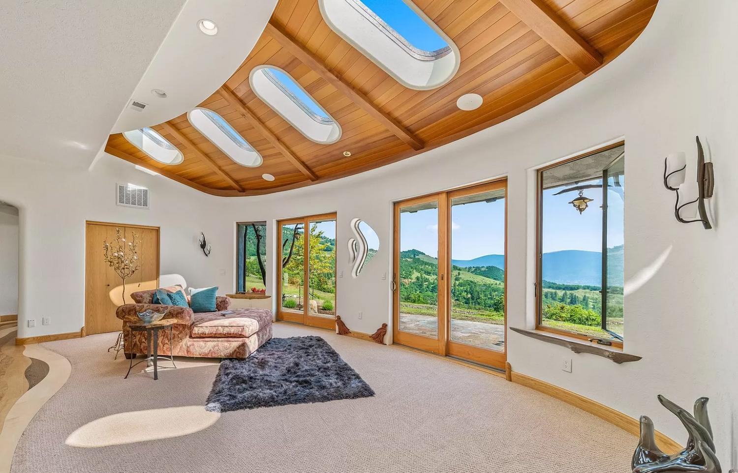 Unique Oregon Home With Custom Handcrafted Stairs, and wooden natural details Unique Oregon Home With Custom Handcrafted Stairs, and wooden natural details