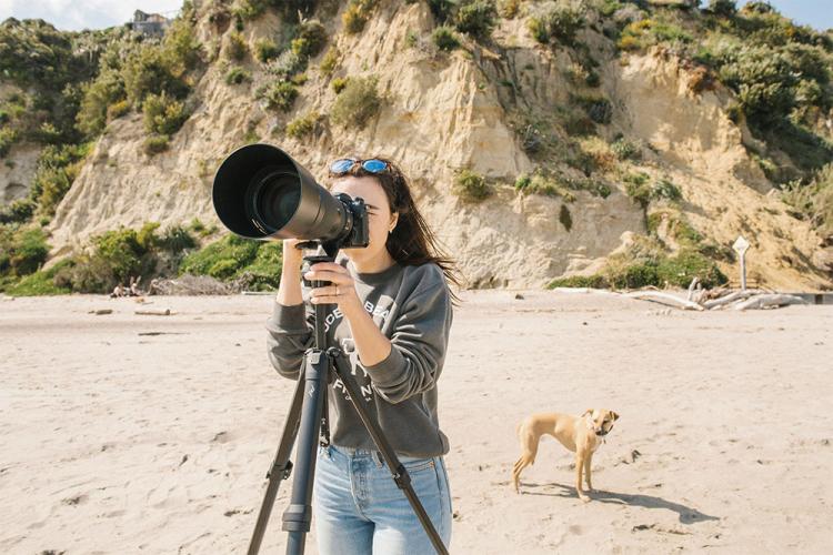 Incredible Travel Tripod Takes Up Half The Space Of Traditional Tripods - Peak Design Best Photography Travel Tripod